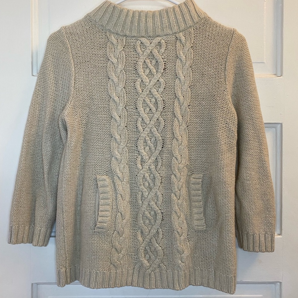 J CREW CABLE KNIT SWEATER